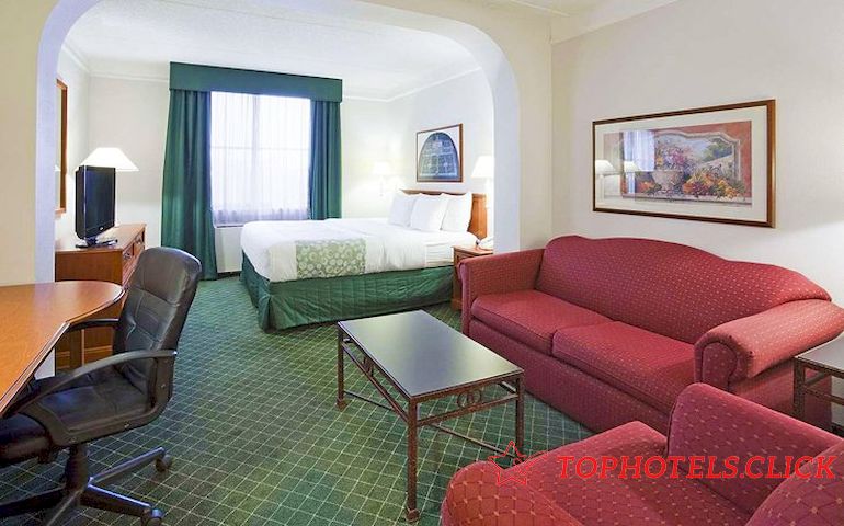 Fuente de la foto: La Quinta Inn & Suites by Wyndham Madison American Center