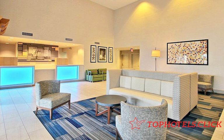 Fuente de la foto: Holiday Inn Hotel & Suites Milwaukee Airport
