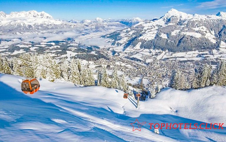 Kitzbühel en un día claro de invierno
